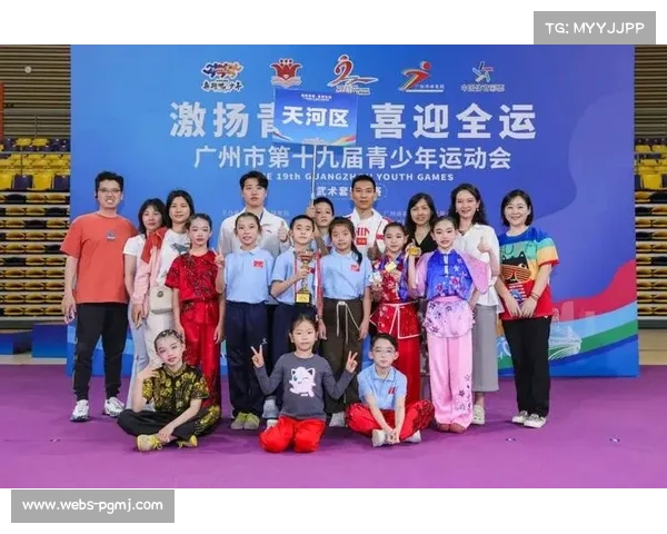 武汉体院七将世锦赛历史性大捷斩获七金一银两铜创校史最佳成绩 武汉体院七将世锦赛历史性大捷斩获七金一银两铜创校史最佳成绩