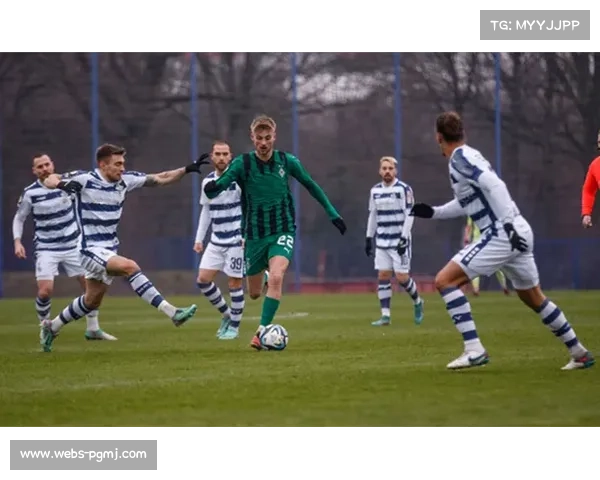 门兴防线隐患显现 场均1.8失球成保级队突破口 门兴防线隐患显现 场均1.8失球成保级队突破口