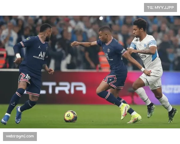 巴黎圣日耳曼2-2战平曼城，姆巴佩补时阶段扳平比分